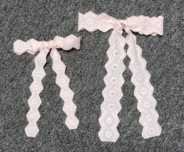 Ric Rac Eyelet Bow Clip