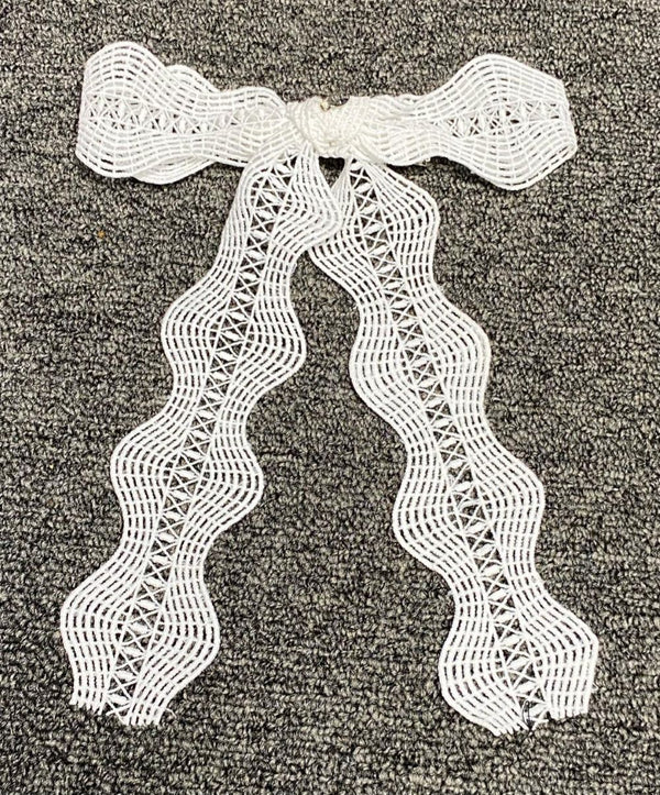 Wavy Lace Bow Clip