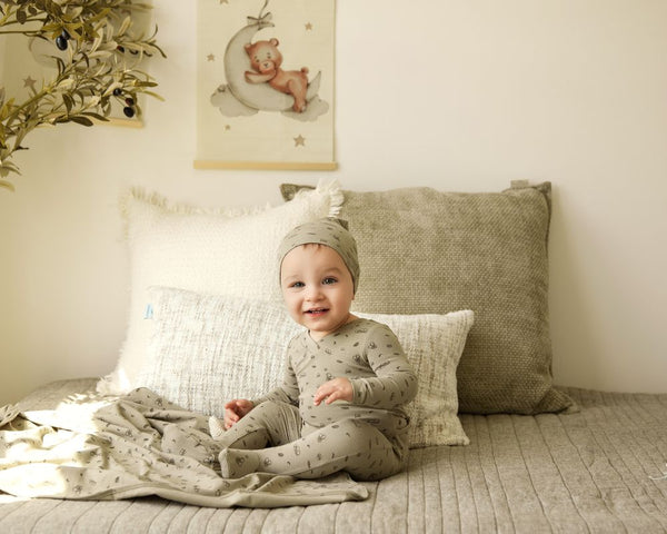 CUDDLE & COO <BR> Olive Print Stretchie